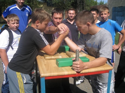 Лидируют тяжелоатлеты