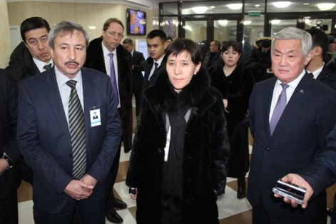 МАҢЫЗДЫ ӘЛЕУМЕТТІК МӘСЕЛЕЛЕРДІ ШЕШУ — НЕГІЗГІ МІНДЕТ