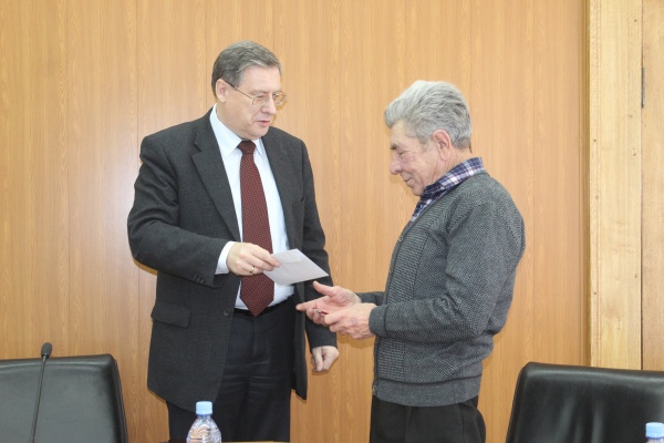 За мужество и отвагу