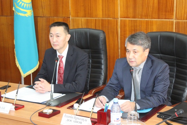 По принципу меритократии