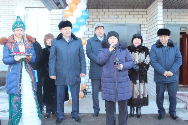 С новосельем!