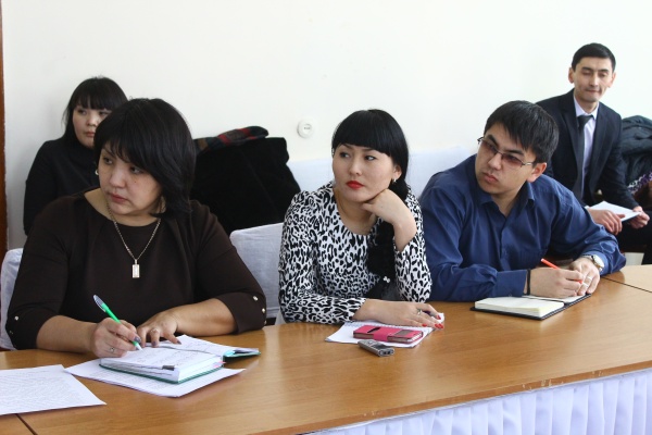 Открыто, гласно, доступно