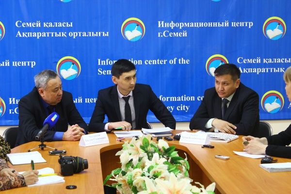 Дружно займемся уборкой города!