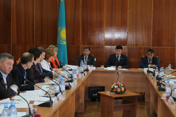 Зарегистрирована фракция «Нұр Отана»