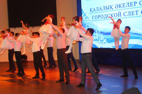 «Папа может, папа может все, что угодно!»