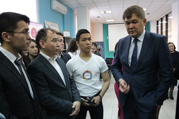 По приоритетным направлениям