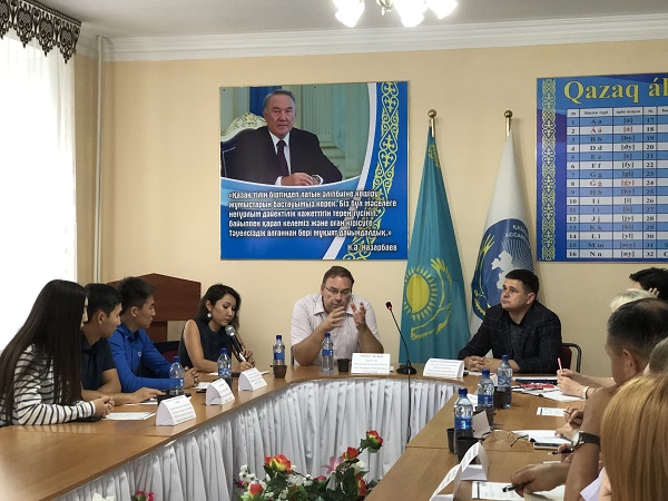Укрепляя сотрудничество между странами