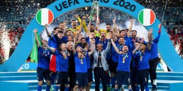 Итальянцы выиграли Евро!