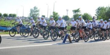 Отметить праздник велопробегом