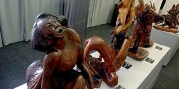 Когда чужую боль сквозь душу пропускаешь