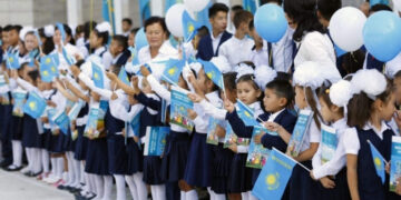 А у нас 20 тысяч первоклашек!