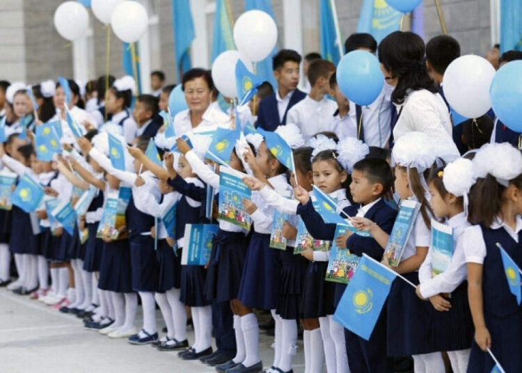 А у нас 20 тысяч первоклашек!