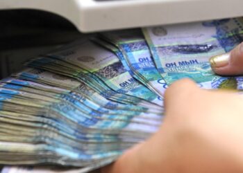 Пенсионерку обманули на крупную сумму в Семее