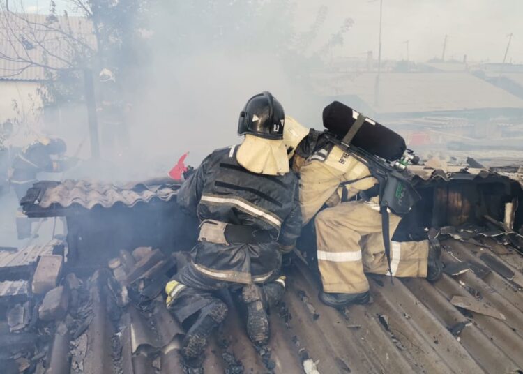 Крупный пожар тушили в Семее