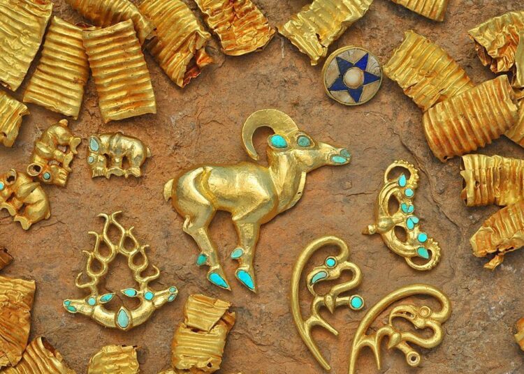 На примере истории