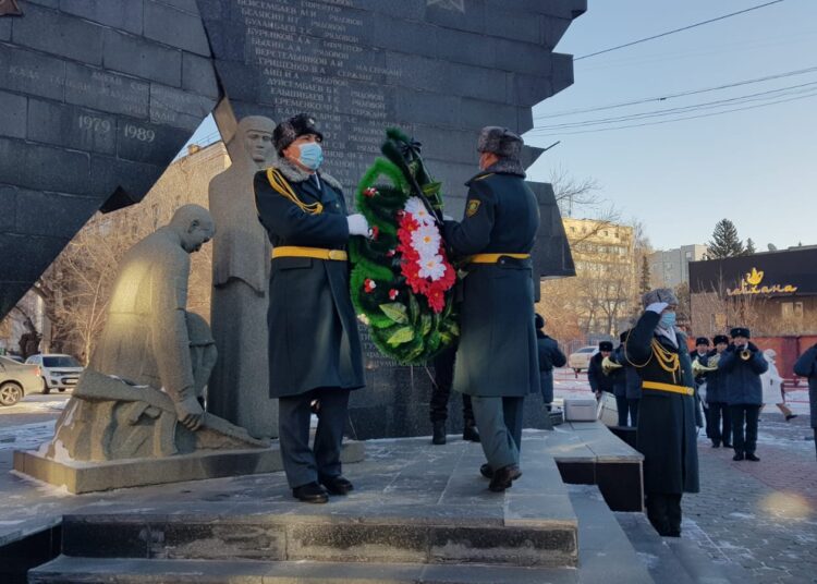 Помнить своих героев