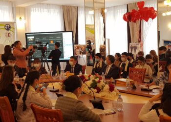 Кто людям помогает – не тратит время зря