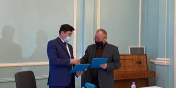 Совмещая практику и теорию