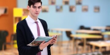 Полиглот из Семея