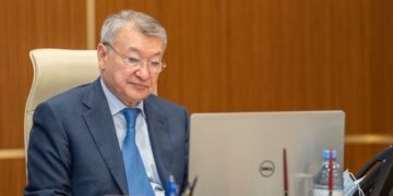 Укрепляя экономику