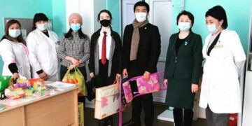 Подарили детям радость