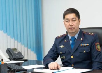 Руководитель для управления полиции