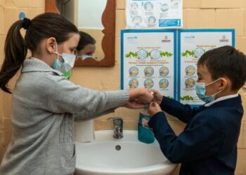 Мыть руки — сохранить здоровье