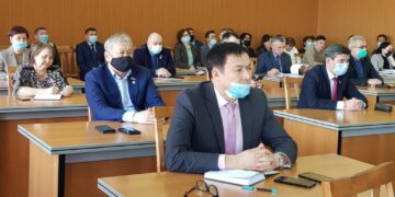 Стать ближе к народу