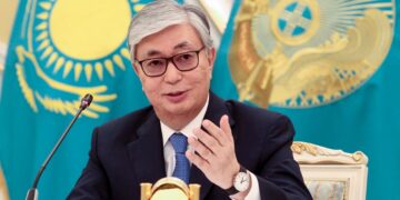 За строкой Послания