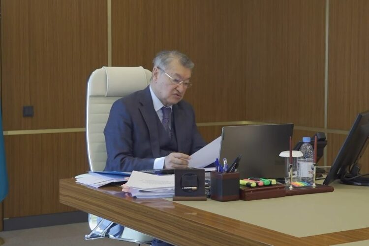 Под пристальным вниманием