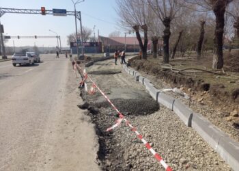 «Вот, новый поворот, и мотор ревет…»