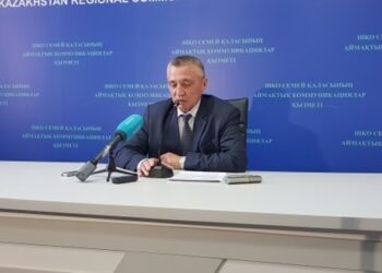 «На субботник выйдем, если надо, Пусть на улицах будет чище и светлей»