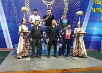 В золоте и бронзе