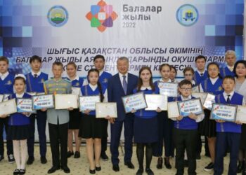 На встрече с одаренными школьниками