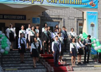 Завершилась школьная пора