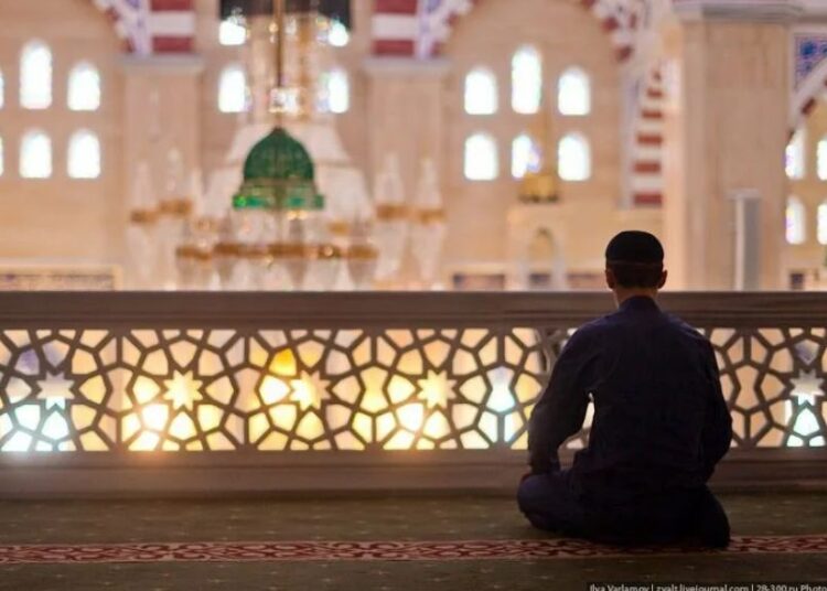 Внимание на молодежи