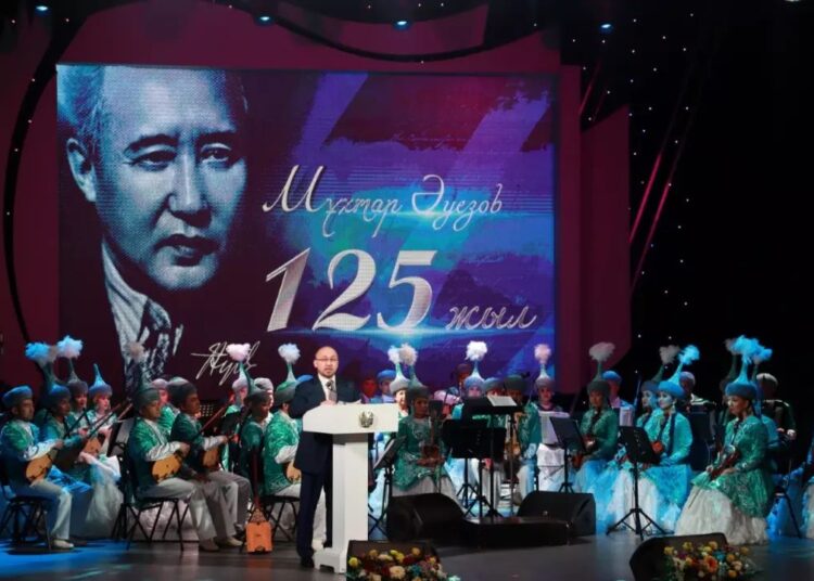 Торжественный и творческий подход