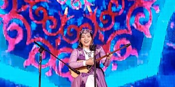 Под громкие овации