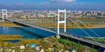 Подвесной мост в подвешенном состоянии…