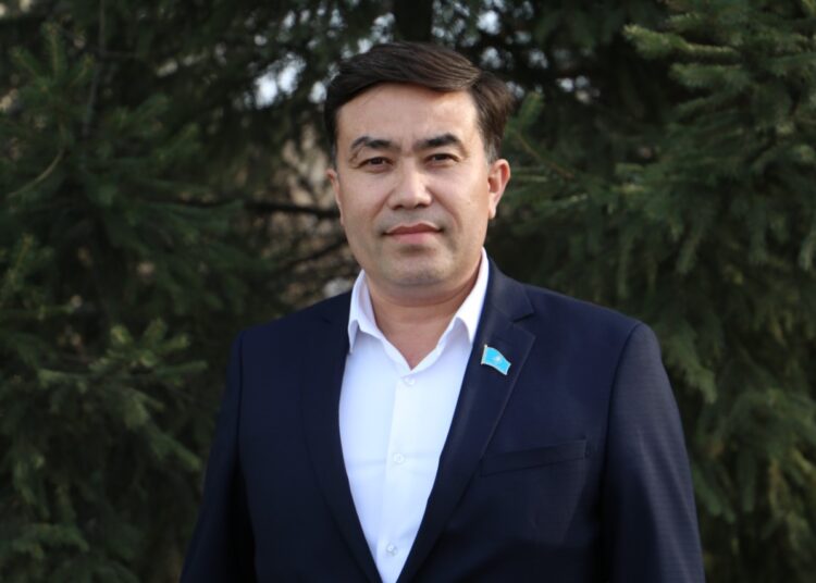 Обратить внимание на социальные вопросы