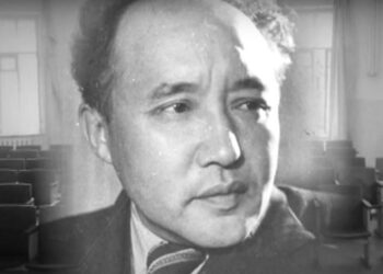 ВОСХОЖДЕНИЕ К МУХТАРУ АУЭЗОВУ