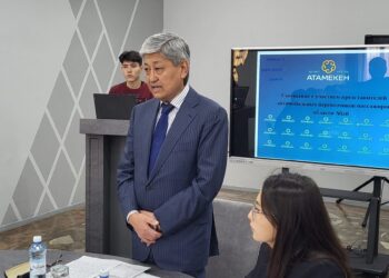 ОБЩЕСТВЕННЫЙ ТРАНСПОРТ: НЕ СТОЛЬКО ПОДВОЗИТ, СКОЛЬКО ПОДВОДИТ