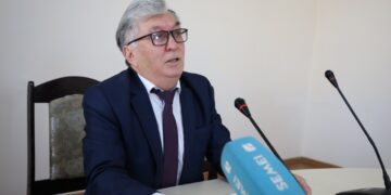 УТВЕРДИЛИ ПРЕДСЕДАТЕЛЯ ГОРОДСКОГО СОВЕТА