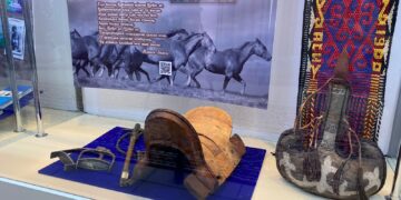 БЕЗУМСТВУ ХРАБРЫХ ПОЕМ МЫ СЛАВУ!