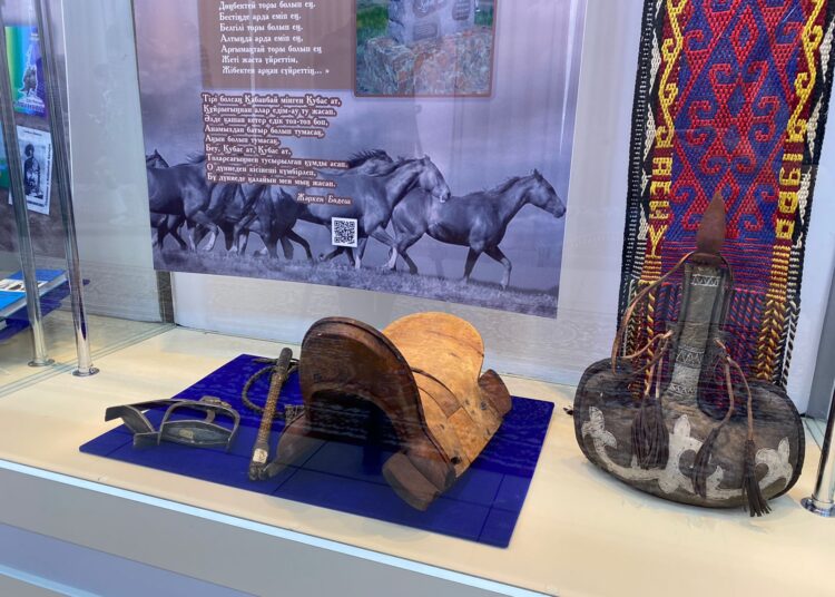 БЕЗУМСТВУ ХРАБРЫХ ПОЕМ МЫ СЛАВУ!