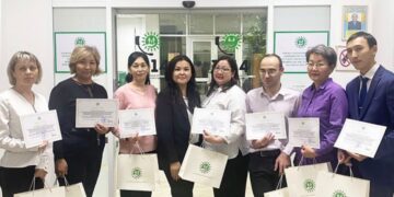 ПРИНИМАЯ МИЛЛИОНЫ ОБРАЩЕНИЙ