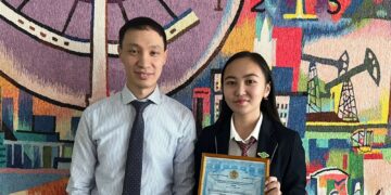 Учитель и школьница из города Семей разработали сайт, который определяет уровень знаний государственного языка