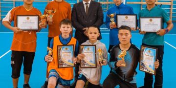 ОБРАЩЕНИЯ И ПРЕДЛОЖЕНИЯ РАССМАТРИВАЕМ ВМЕСТЕ