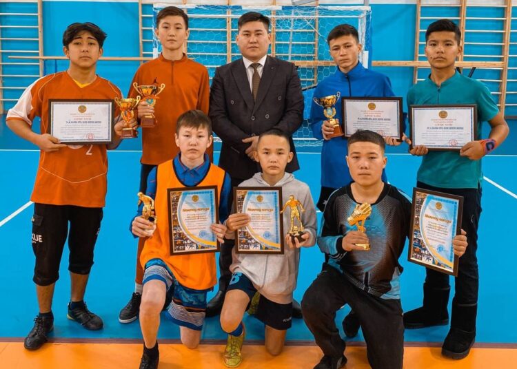 ОБРАЩЕНИЯ И ПРЕДЛОЖЕНИЯ РАССМАТРИВАЕМ ВМЕСТЕ