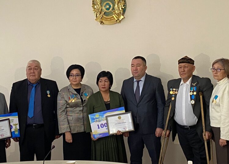 ОСТАВИТЬ В ПАМЯТИ ДЕКАБРЬСКИЕ ДНИ